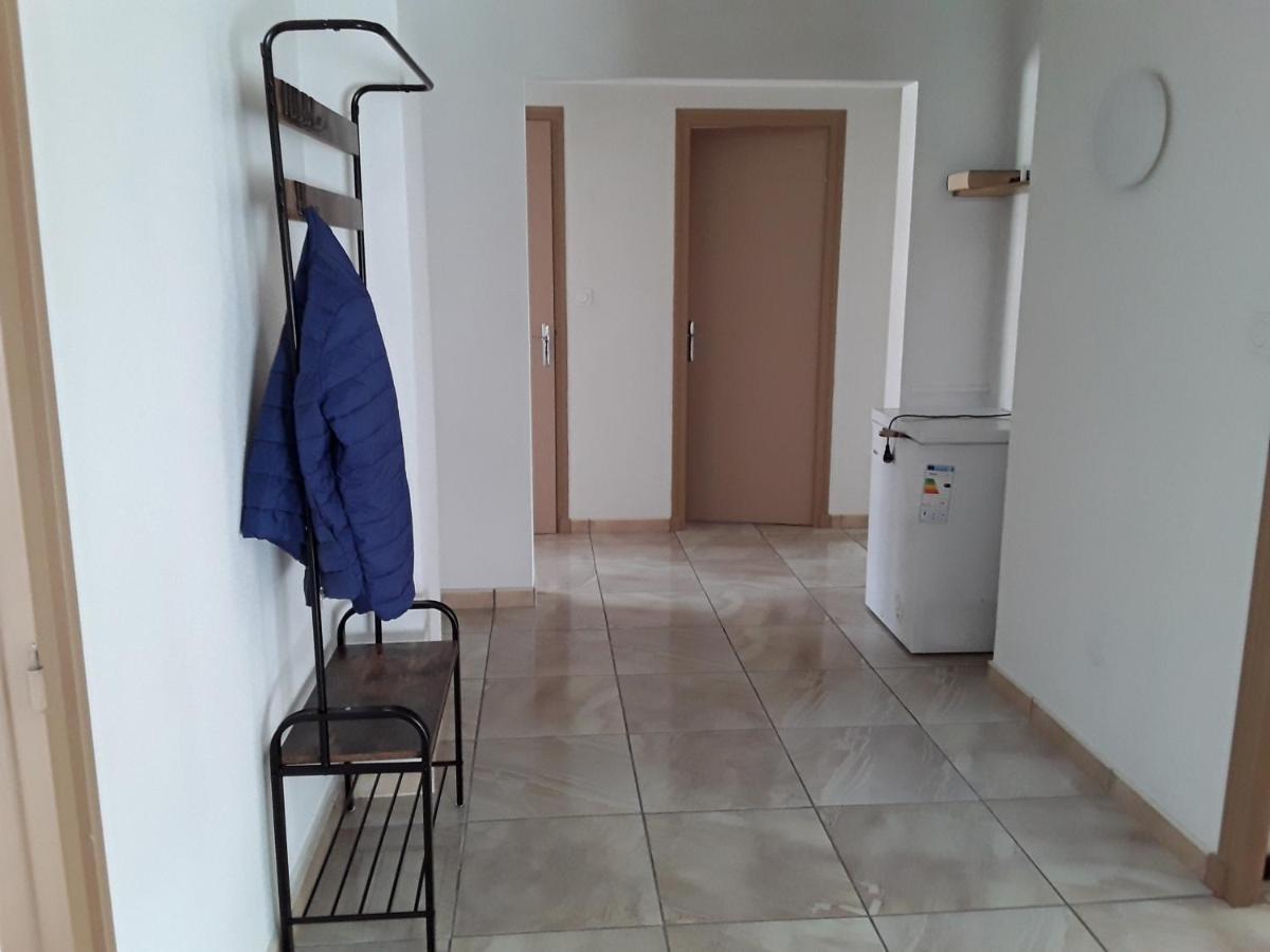 Apartment Chez Jo, Bages 66, 2 Avec Terrasse *
